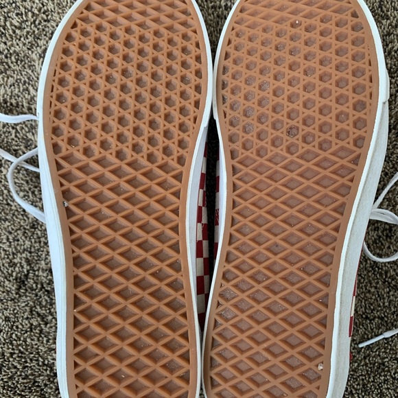 Size 12 red vans ✅ OFF THE WALL - Picture 3 of 4